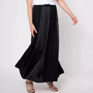 Peace Love World Black Label Regular Satin Black Color Skirt Size MP